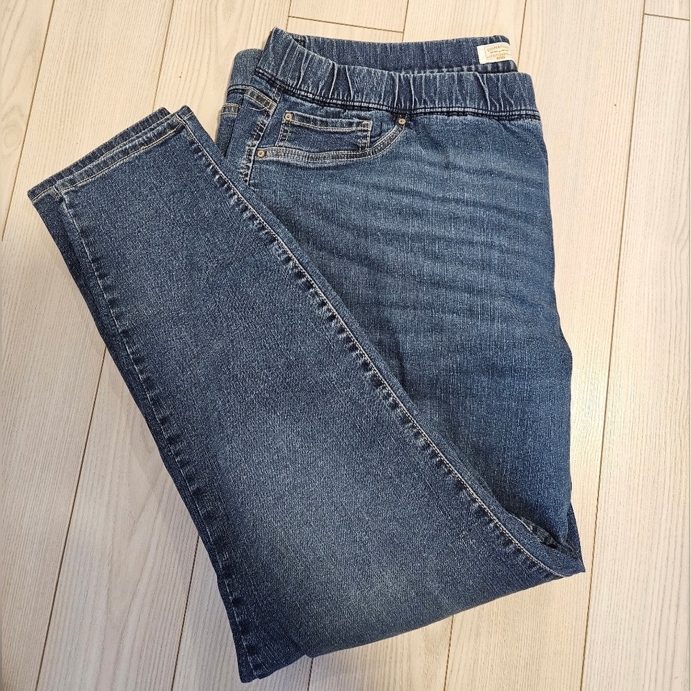 Classic Blue Women's Jeans